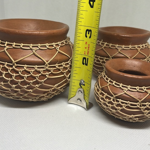 3 clay pots with woven overlay - Picture 13 of 13